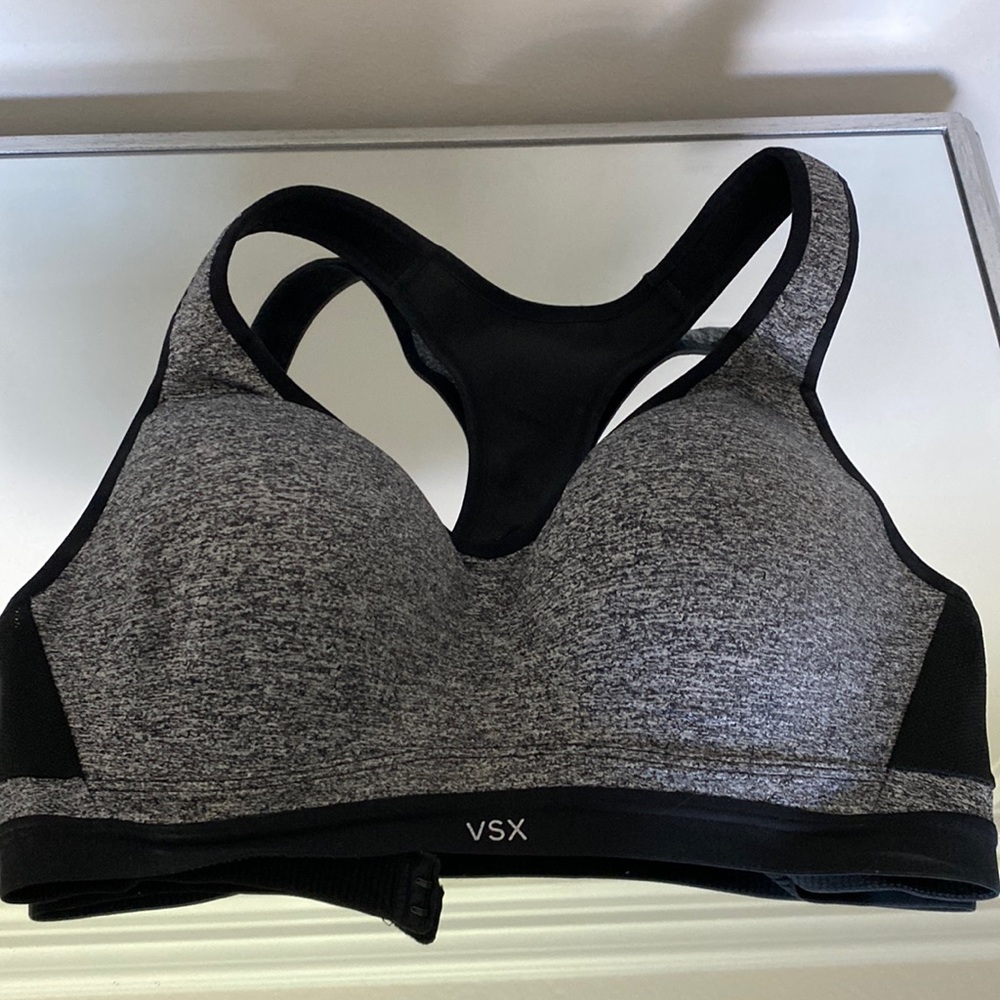 Victoria’s Secret sportsbra